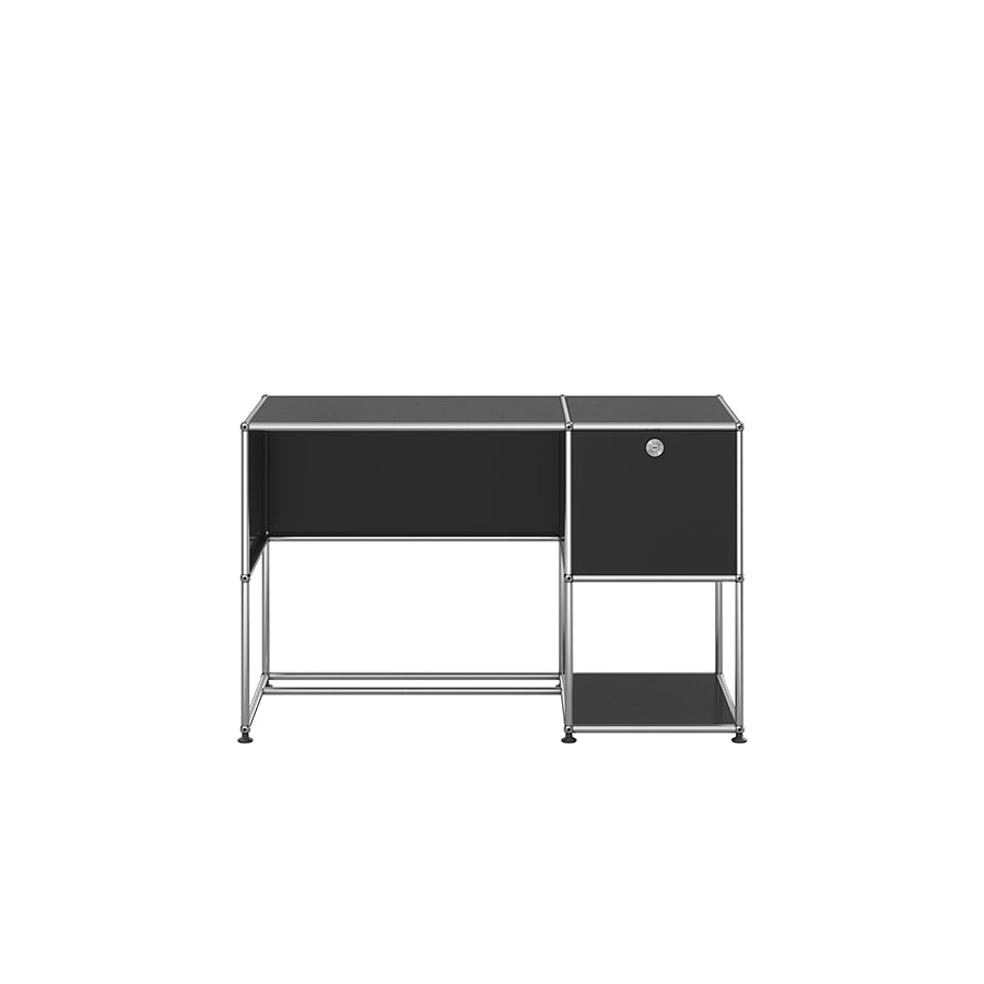 USM Haller desk