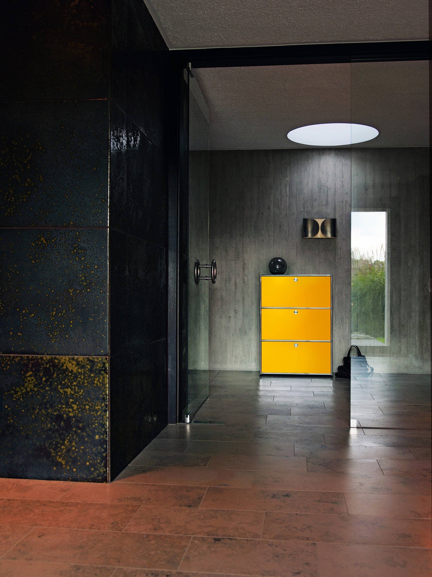 USM Haller file storage (G118F)